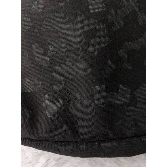 Lululemon Everywhere Belt Bag 1L Black Gray Camo - Picture 3 of 10